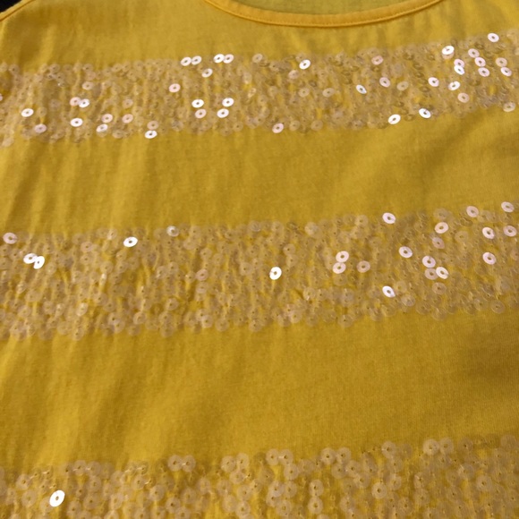 Yellow top - Picture 2 of 3